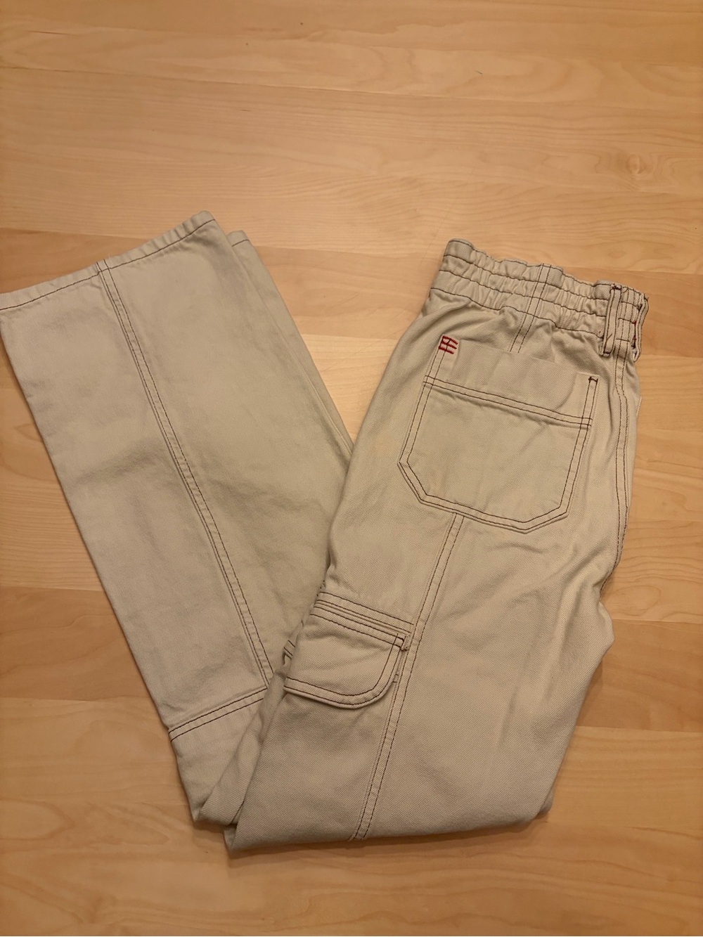 BDG Wonen’s Light Beige Cargo Pants
